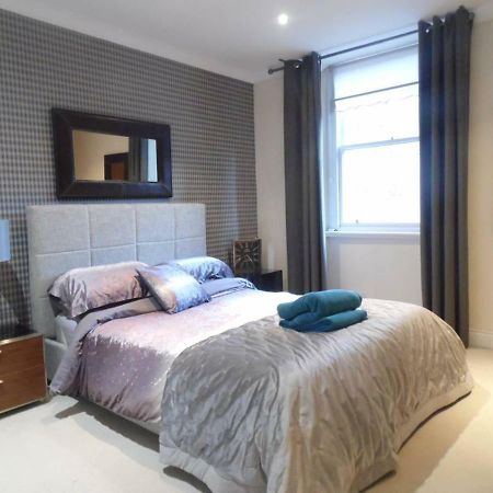 West End -Stunning, 2 Bedroom, Main Door Flat With Private Parking Glasgow Exterior foto